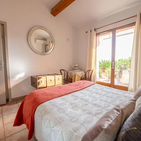 Villa Maison Climatisee Pour 5 Personnes , Au Clame , Jardin Arbore Proche Commerces Bormes-les-Mimosas