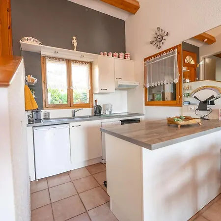 Maison Climatisee Pour 5 Personnes , Au Clame , Jardin Arbore Proche Commerces فيلة